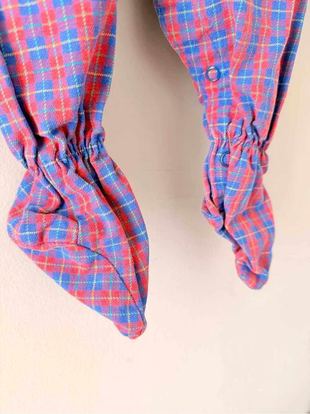 ✨VINTAGE✨ 6-9M OshKosh B'gosh Vintage Plaid Footed Overalls